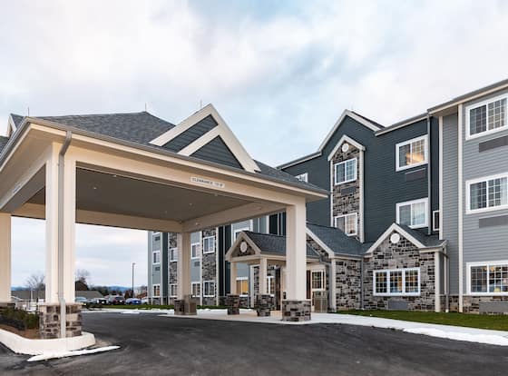 Microtel Inn & Suites by Wyndham Carlisle allows check-in for 18 year-old guests