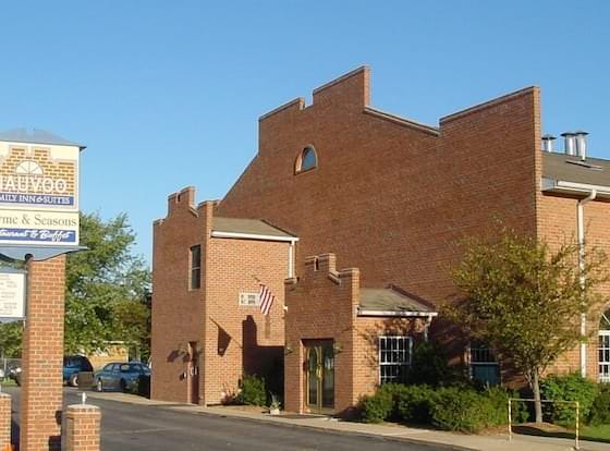 The Inn at Old Nauvoo allows check-in for 18 year-old guests