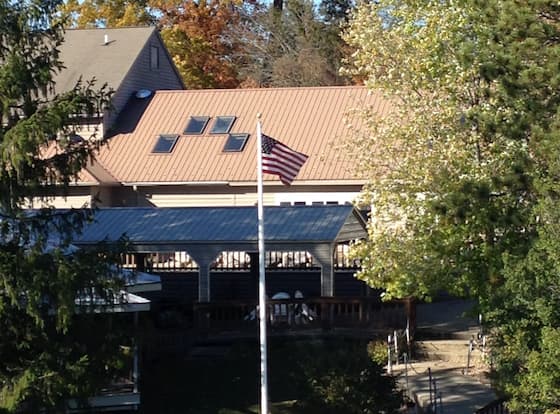 Hotel Nashville allows check-in for 18 year-old guests