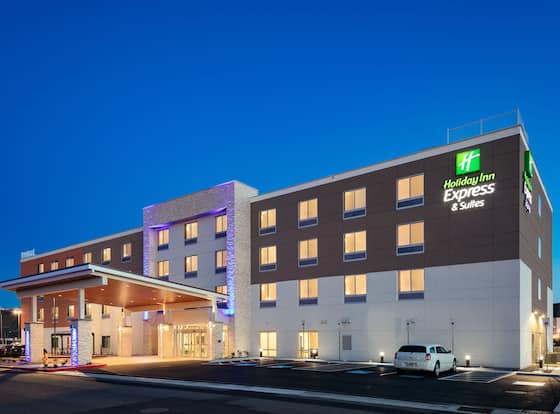 Holiday Inn Express & Suites Medford, an IHG Hotel allows check-in for 18 year-old guests