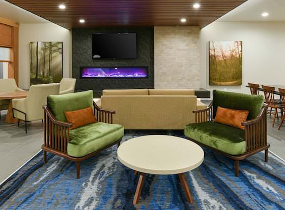 Fairfield Inn & Suites by Marriott Moorpark Ventura County allows check-in for 18 year-old guests