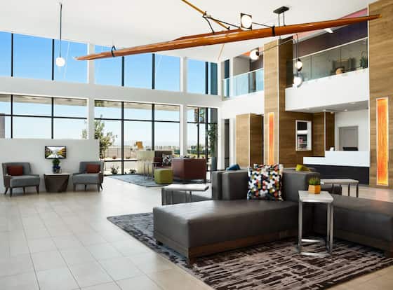 Ayres Hotel San Diego South - Chula Vista allows check-in for 18 year-old guests