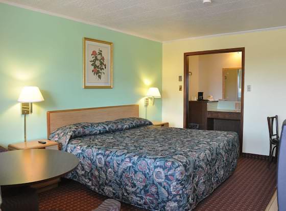 Downtown motel allows check-in for 18 year-old guests