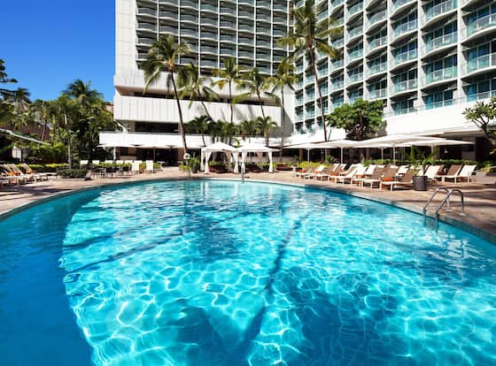 Sheraton Princess Kaiulani allows check-in for 18 year-old guests