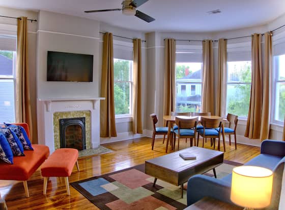 Beautiful Brick 2 Bedroom Home allows check-in for 18 year-old guests