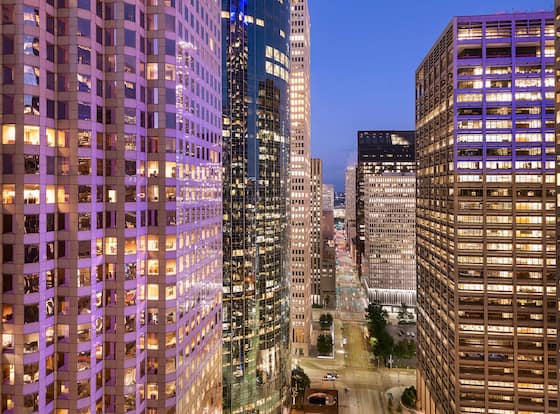 Hyatt Regency Houston allows check-in for 18 year-old guests