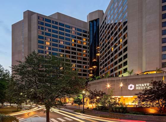 Hyatt Regency Crystal City allows check-in for 18 year-old guests