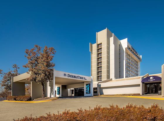 DoubleTree by Hilton Washington DC North/Gaithersburg allows check-in for 18 year-old guests