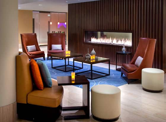 Newark Liberty International Airport Marriott allows check-in for 18 year-old guests