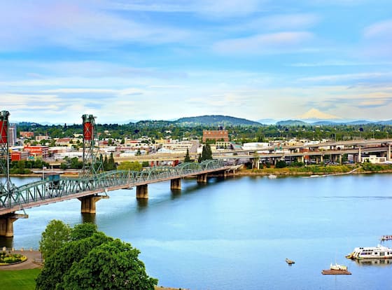 Portland Marriott Downtown Waterfront allows check-in for 18 year-old guests