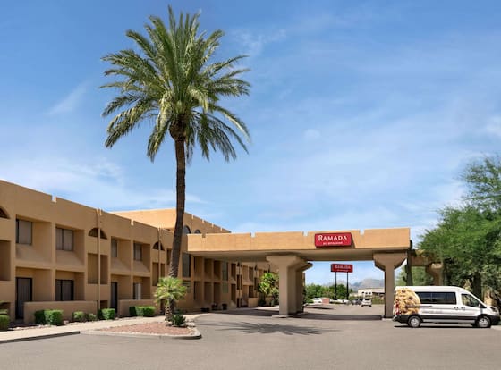 Ramada by Wyndham Tucson Airport allows check-in for 18 year-old guests