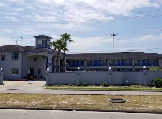 Regency Inn allows check-in for 18 year-old guests