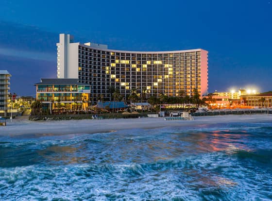 Holiday Inn Resort Panama City Beach, an IHG Hotel allows check-in for 18 year-old guests