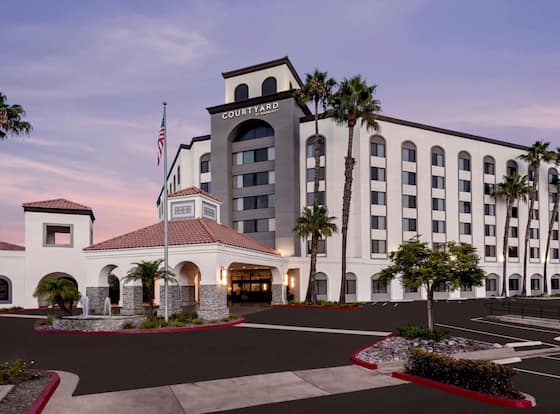 Courtyard by Marriott San Diego Miramar allows check-in for 18 year-old guests