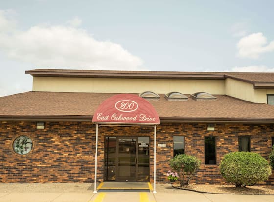 Days Inn by Wyndham Monticello allows check-in for 18 year-old guests