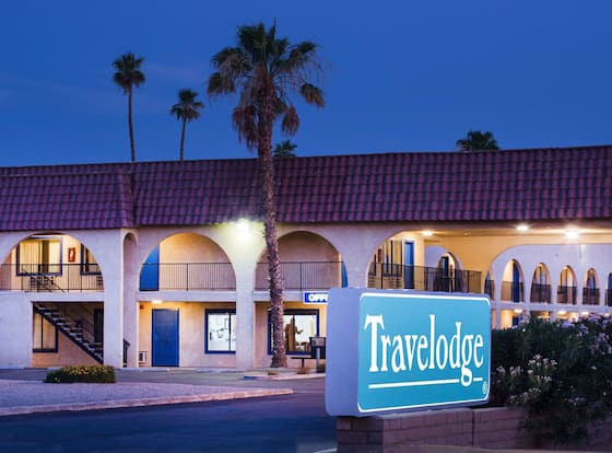 Best Indio (CA) Hotels With 18+ Check-In (Updated November 2024)