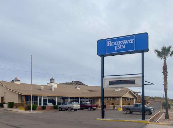 Rodeway Inn Kingman Route 66 allows check-in for 18 year-old guests