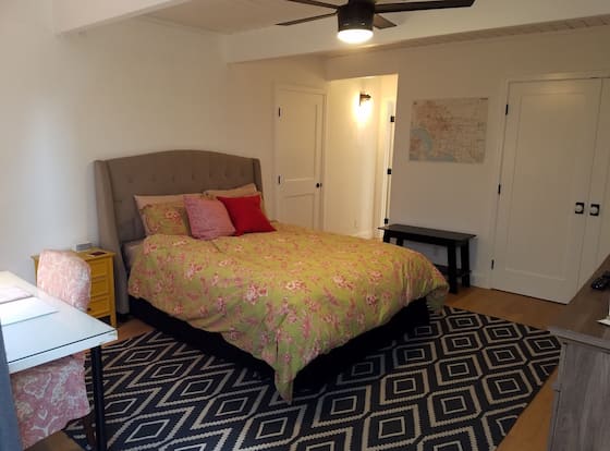 Beach Oasis - Newly Remodeled allows check-in for 18 year-old guests