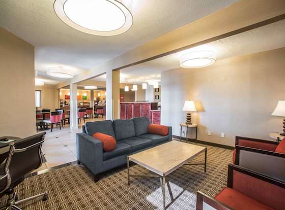 Quality Inn Boonville - Columbia allows check-in for 18 year-old guests