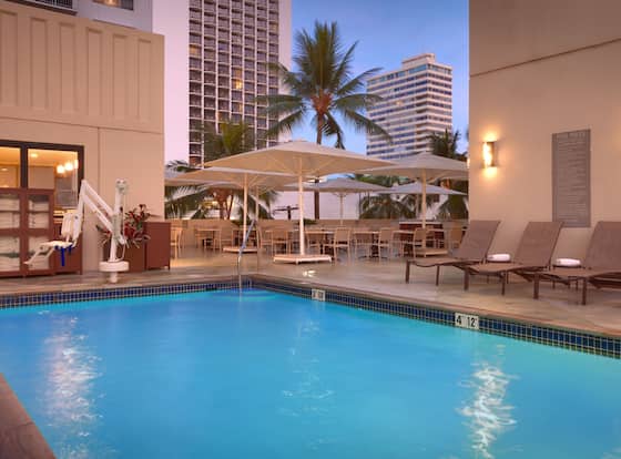 Hyatt Place Waikiki Beach allows check-in for 18 year-old guests