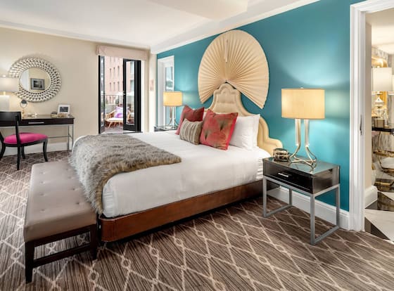 The Lexington Hotel, Autograph Collection allows check-in for 18 year-old guests