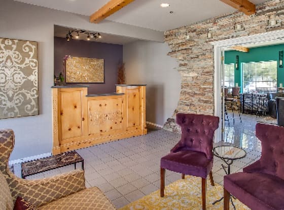 Leavenworth Village Inn allows check-in for 18 year-old guests