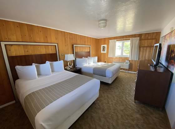 Oasis Botique Motel allows check-in for 18 year-old guests