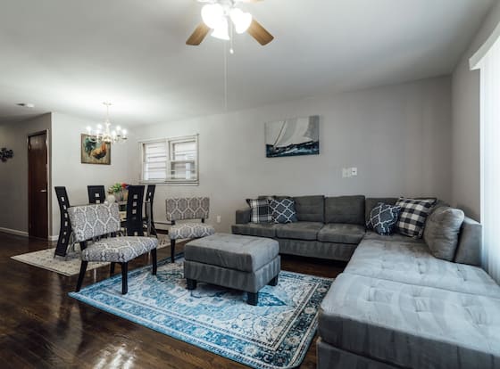 3 Bedroom near Journal Square allows check-in for 18 year-old guests