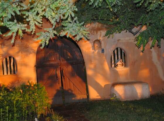 Old Taos Guesthouse B&B allows check-in for 18 year-old guests