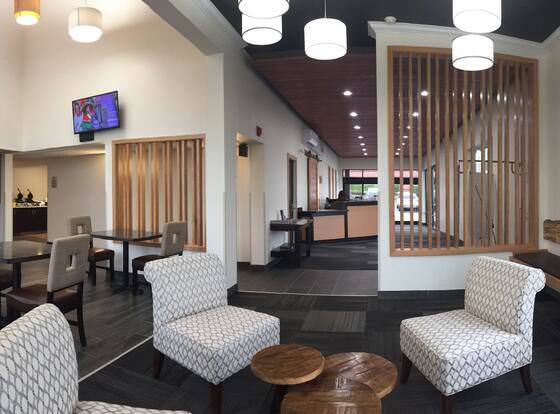 Quality Inn & Suites Clackamas – Portland allows check-in for 18 year-old guests