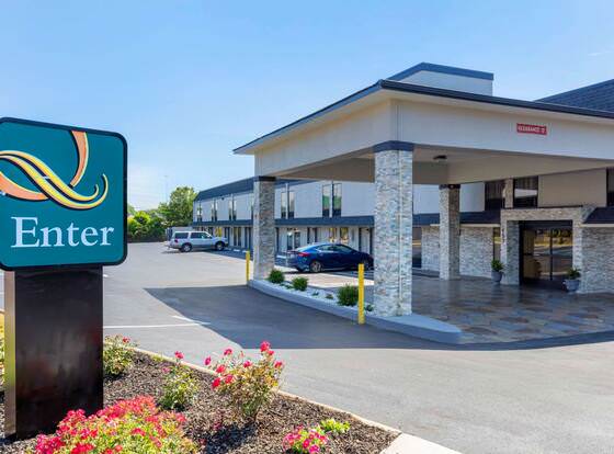 Quality Inn allows check-in for 18 year-old guests