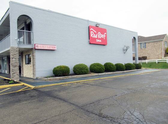 Red Roof Inn Walton - Richwood allows check-in for 18 year-old guests