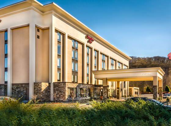 Hampton Inn Princeton allows check-in for 18 year-old guests