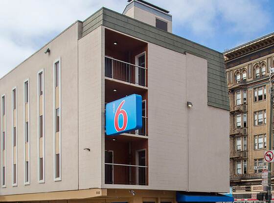 Motel 6 San Francisco, CA allows check-in for 18 year-old guests