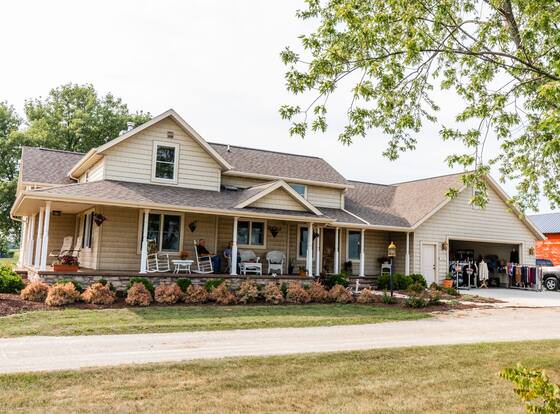 Sabamba Alpaca Ranch allows check-in for 18 year-old guests