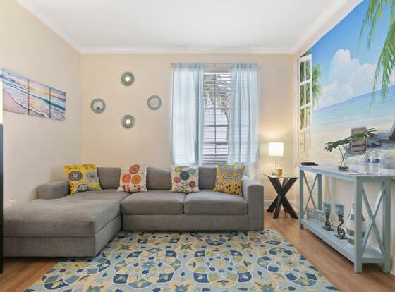 2 Bedroom Deluxe Apt on Collins Ave allows check-in for 18 year-old guests