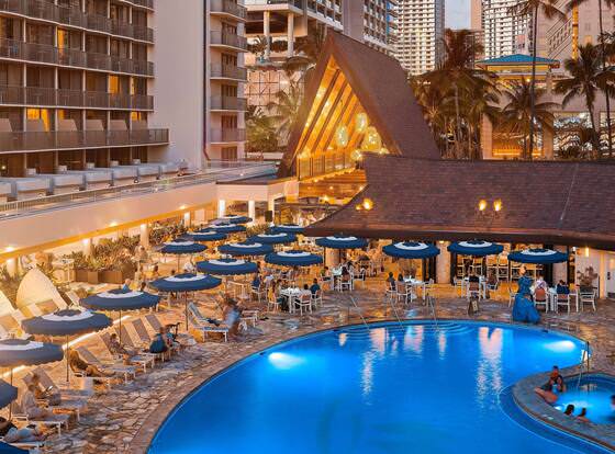 Outrigger Reef Waikiki Beach Resort allows check-in for 18 year-old guests