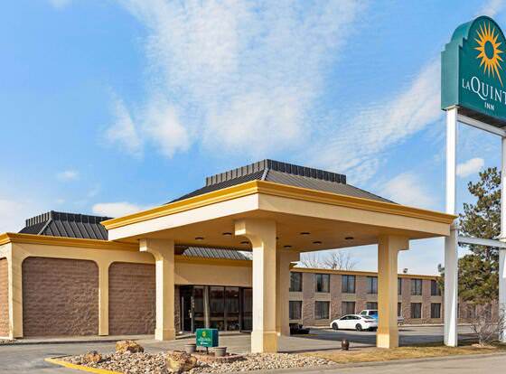 La Quinta by Wyndham Casper Event Center Area allows check-in for 18 year-old guests