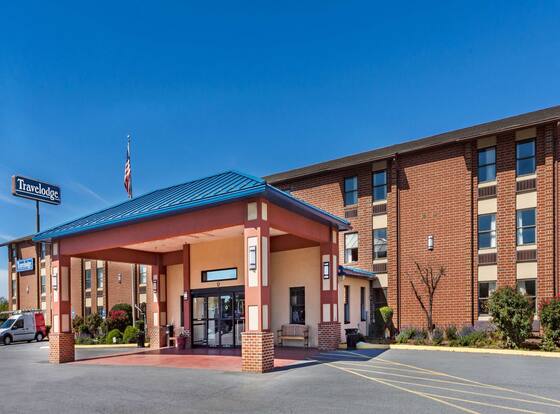 Travelodge by Wyndham Winchester allows check-in for 18 year-old guests