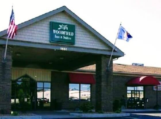 Woodfield Inn and Suites allows check-in for 18 year-old guests