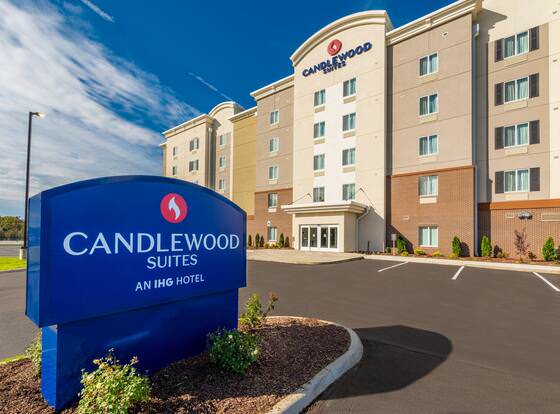 Candlewood Suites Cookeville, an IHG Hotel allows check-in for 18 year-old guests
