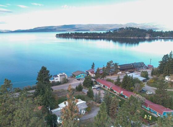 The Islander Inn allows check-in for 18 year-old guests