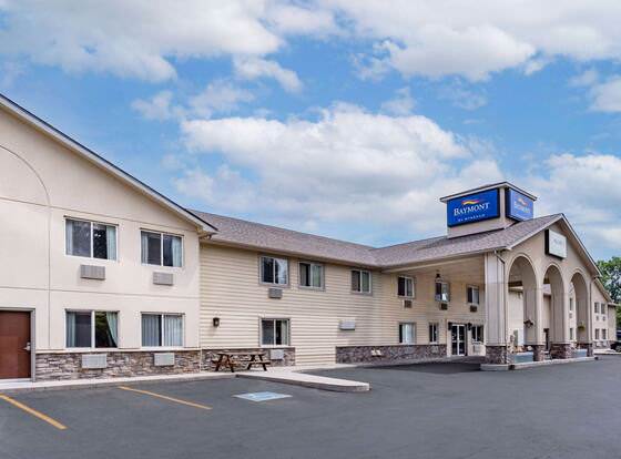 Baymont by Wyndham Bozeman allows check-in for 18 year-old guests