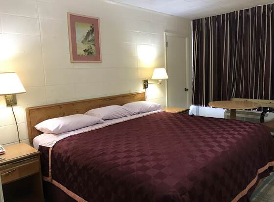 Budget Motel allows check-in for 18 year-old guests