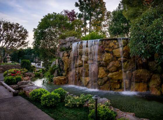 DoubleTree by Hilton Hotel Los Angeles Downtown allows check-in for 18 year-old guests