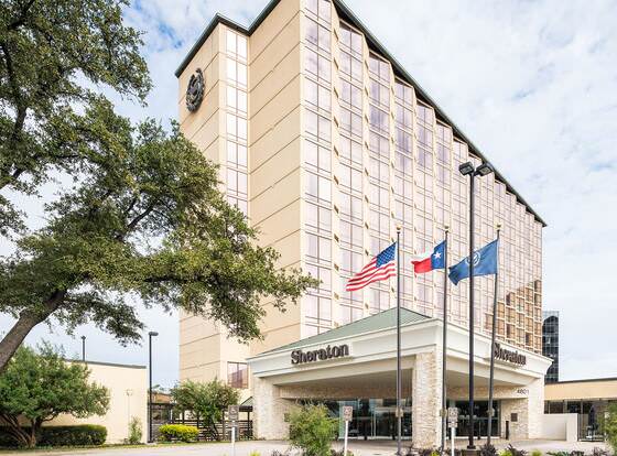 Sheraton Dallas Hotel by the Galleria allows check-in for 18 year-old guests
