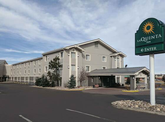 La Quinta Inn by Wyndham Cheyenne allows check-in for 18 year-old guests