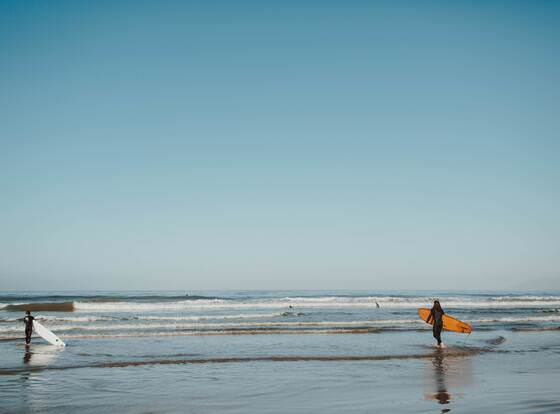 Sandcastle Hotel on the Beach allows check-in for 18 year-old guests