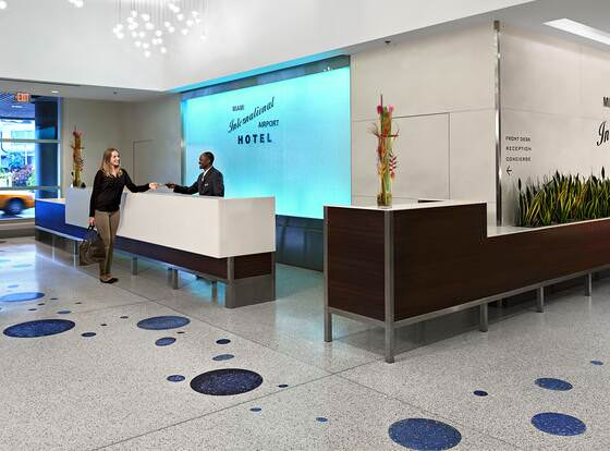 Miami International Airport Hotel allows check-in for 18 year-old guests