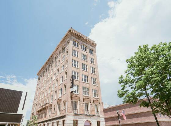The Esquire Hotel Downtown Gastonia, Ascend Hotel Collection allows check-in for 18 year-old guests